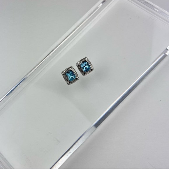 Vintage 90s DSMK Faceted Aqua CZ Silver Plated Stud Earrings - Picture 4 of 11